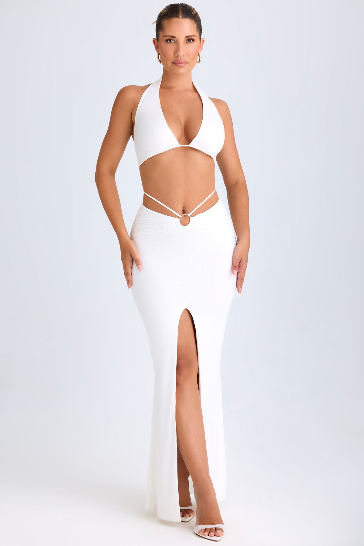 Chic Hardware-Detail Mid-Rise Maxi Skirt in White