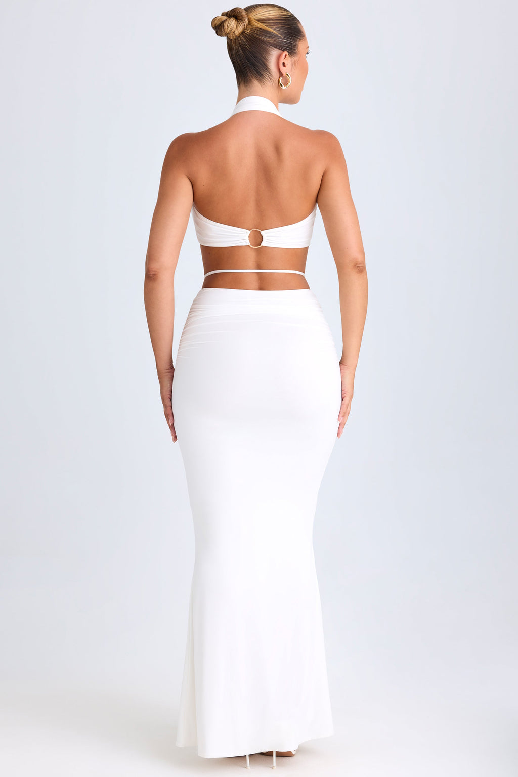 Chic Hardware-Detail Mid-Rise Maxi Skirt in White