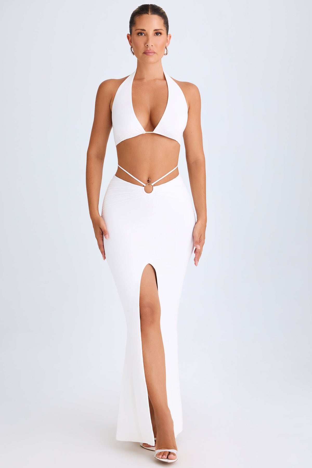 Chic Hardware-Detail Mid-Rise Maxi Skirt in White