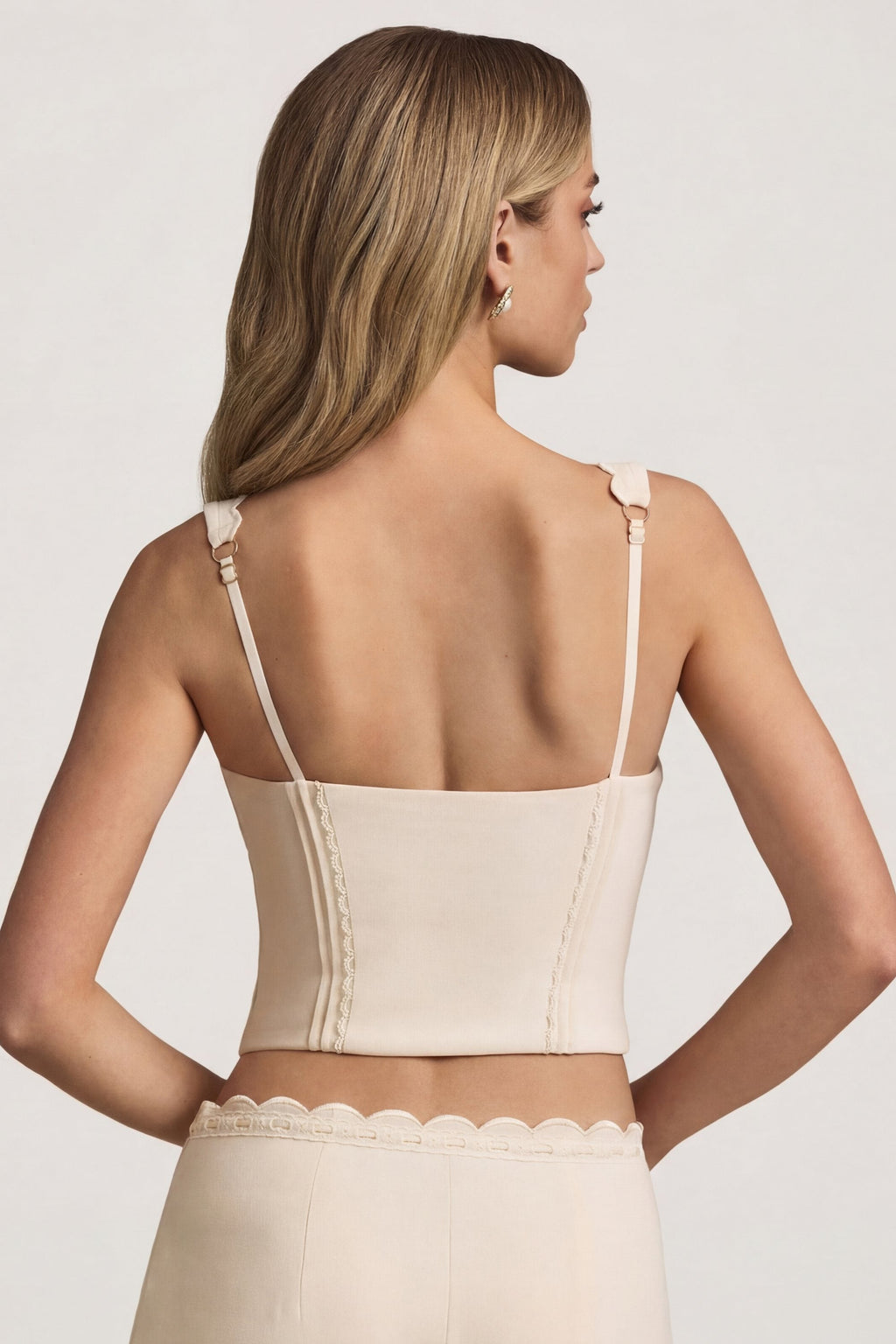 Chic Plunge-Neck Scalloped Corset Top in Ivory