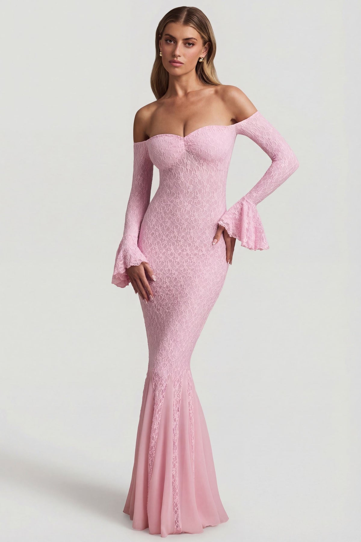 Chic Off-Shoulder Ruffle Lace Maxi Dress in Soft Pink