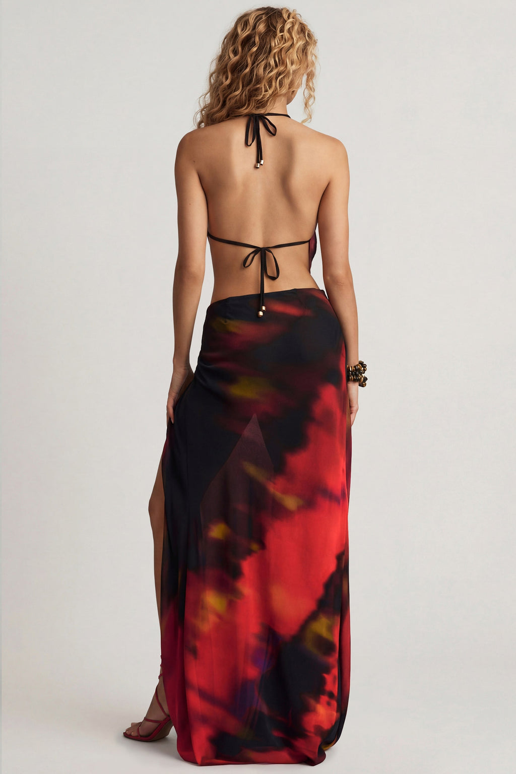 Chic Mid-Rise Split Maxi Skirt in Red Blurred Print