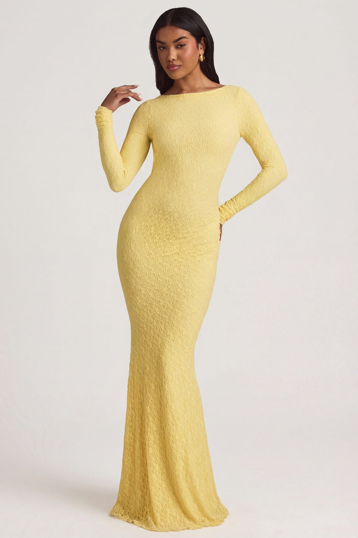 Chic Ruched Backless Lace Maxi Dress in Pastel Yellow