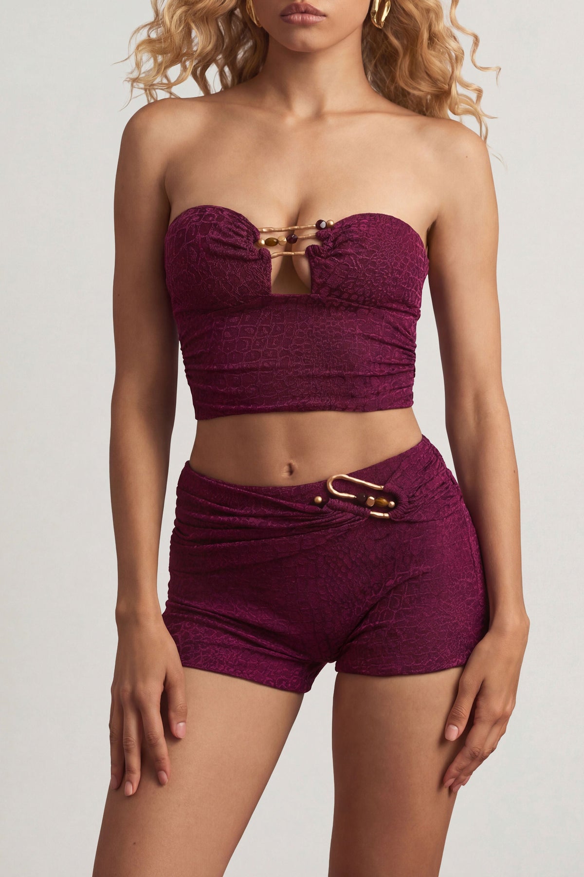 Chic Hardware-Detail Bandeau Crop Top in Berry Purple