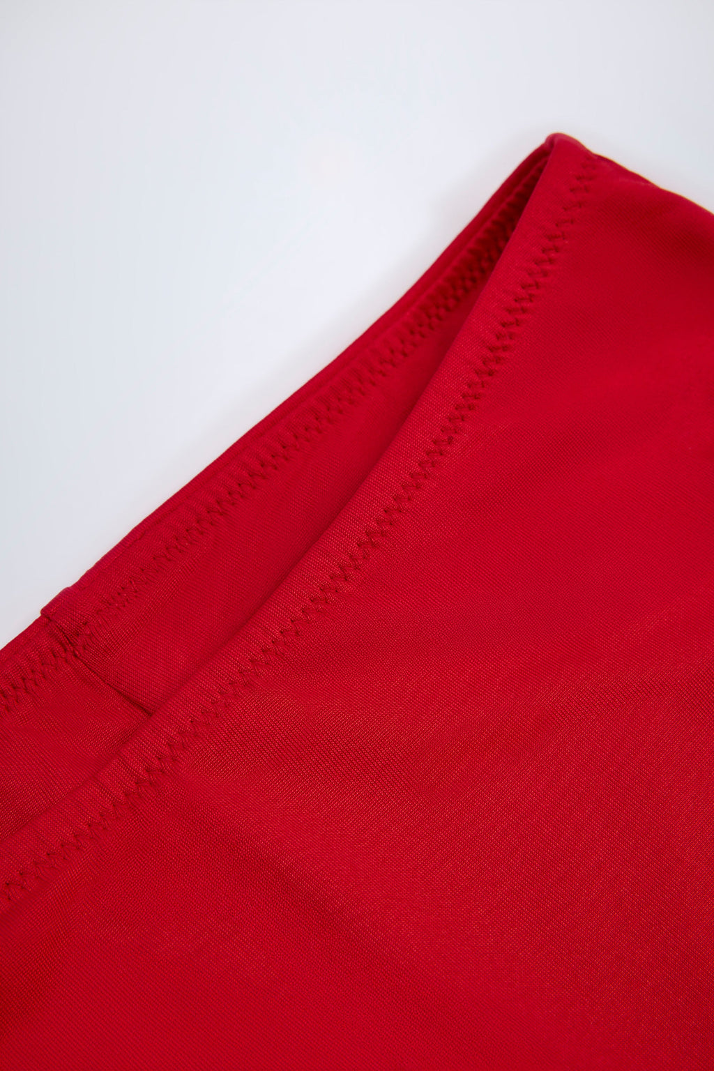 Chic Slinky Jersey Low-Rise Hotpants in Fire Red