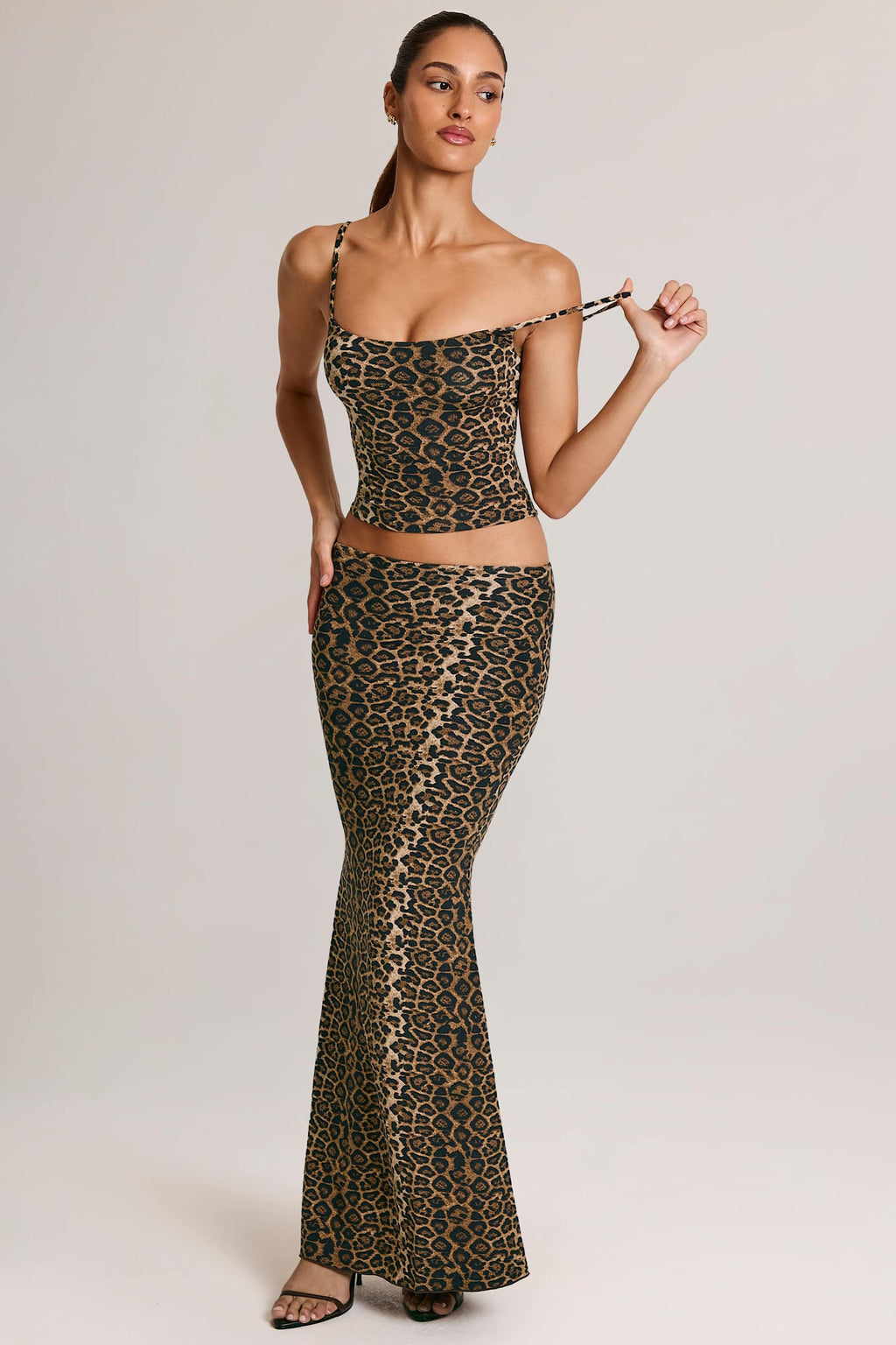 Chic Modal Mid-Rise Fishtail Maxi Skirt in Leopard Print