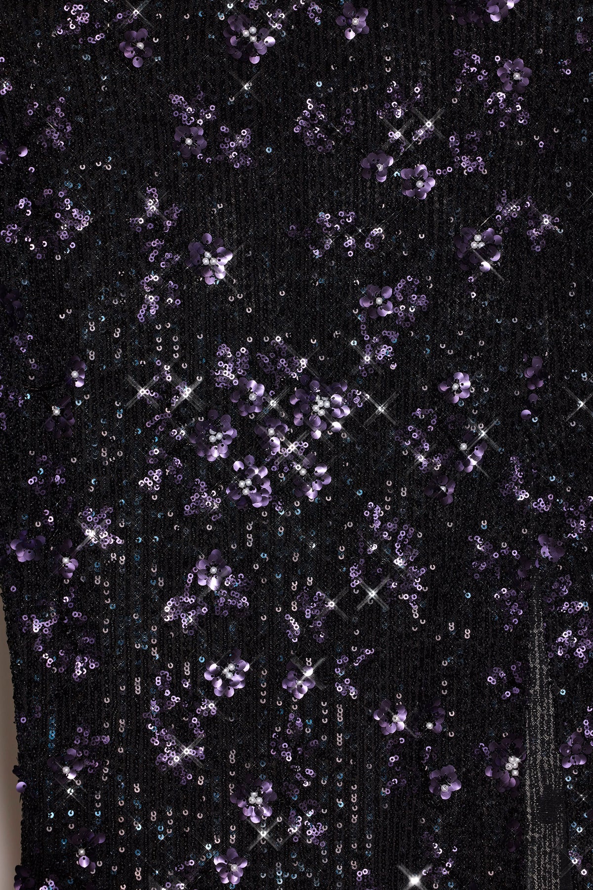 Chic Embellished Mid-Rise Thigh-Split Maxi Skirt in Black Purple