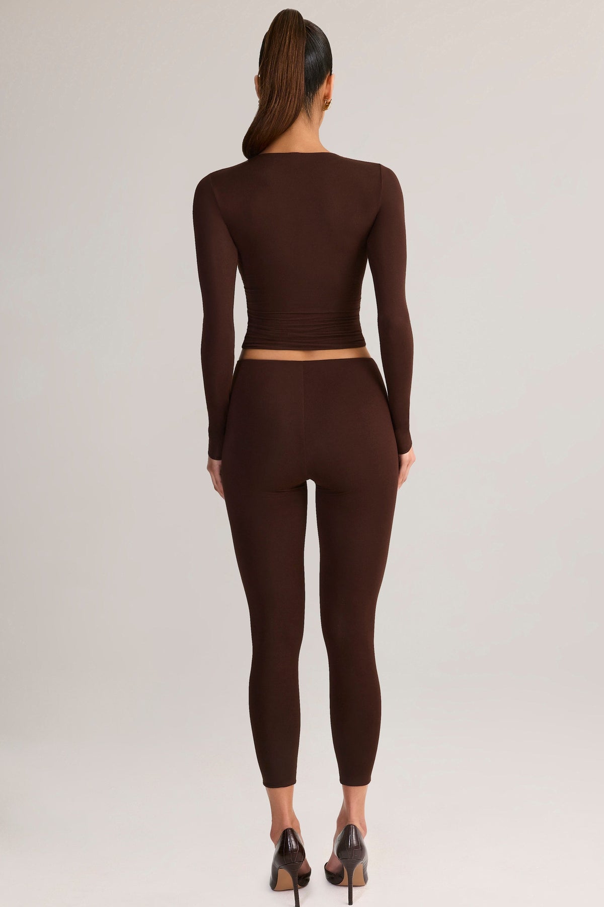 Chic Modal Mid-Rise Cropped Leggings in Chocolate Brown