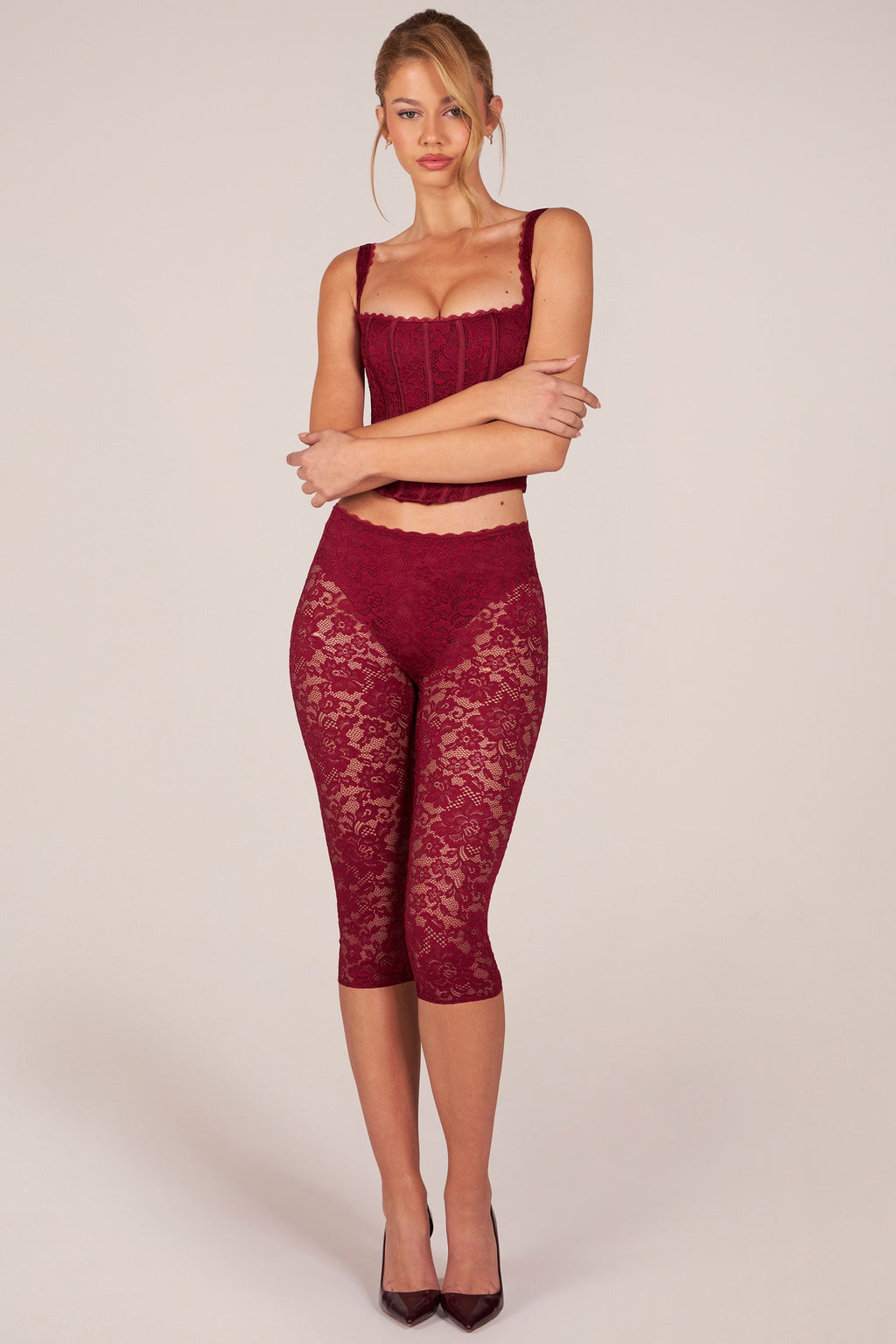 Chic Laced Capri Trousers in Cherry Red