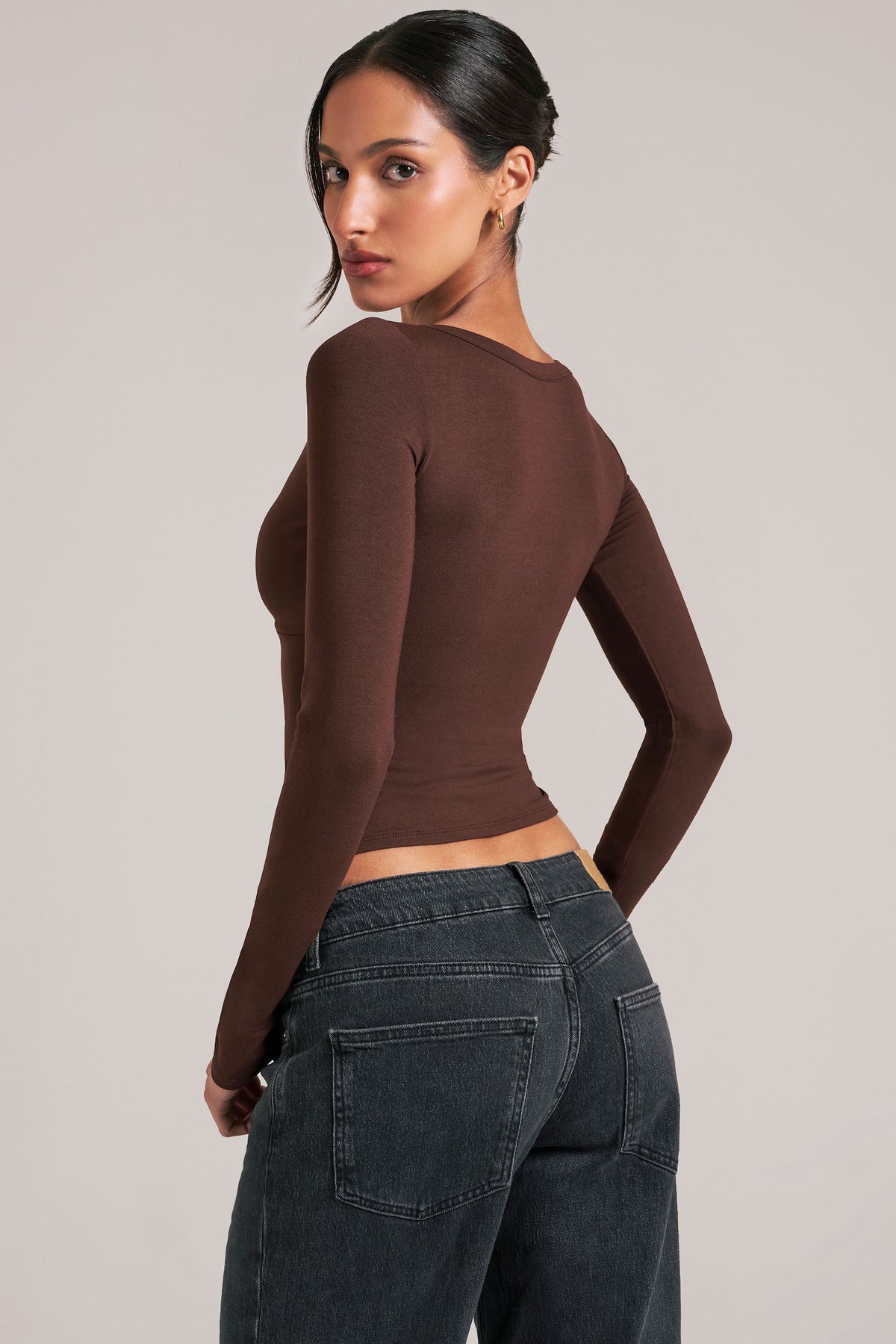 Chic V-Neck Long-Sleeve Top in Chocolate Brown