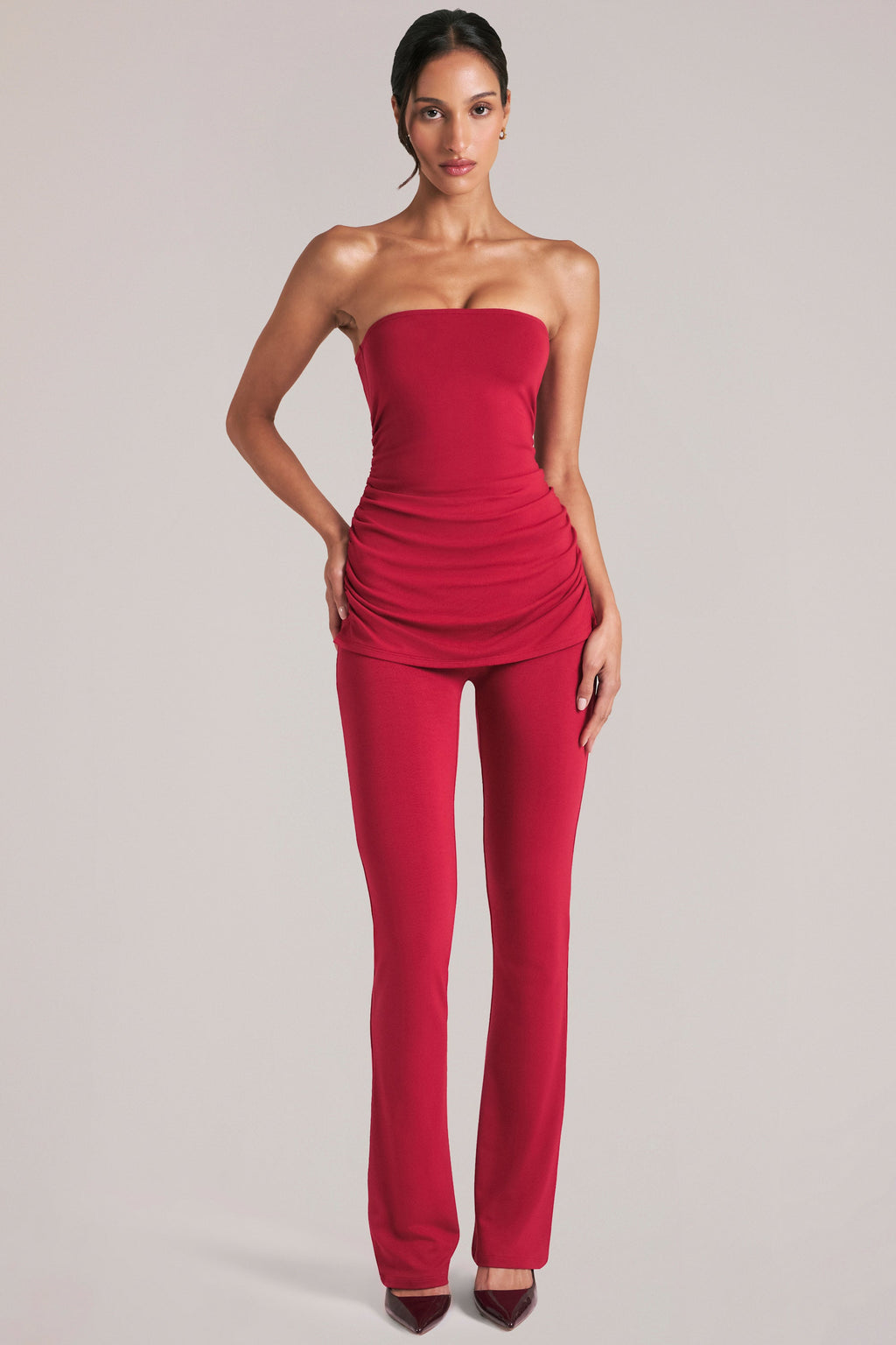 Chic Mid-Rise Fitted Trousers in Cherry Red