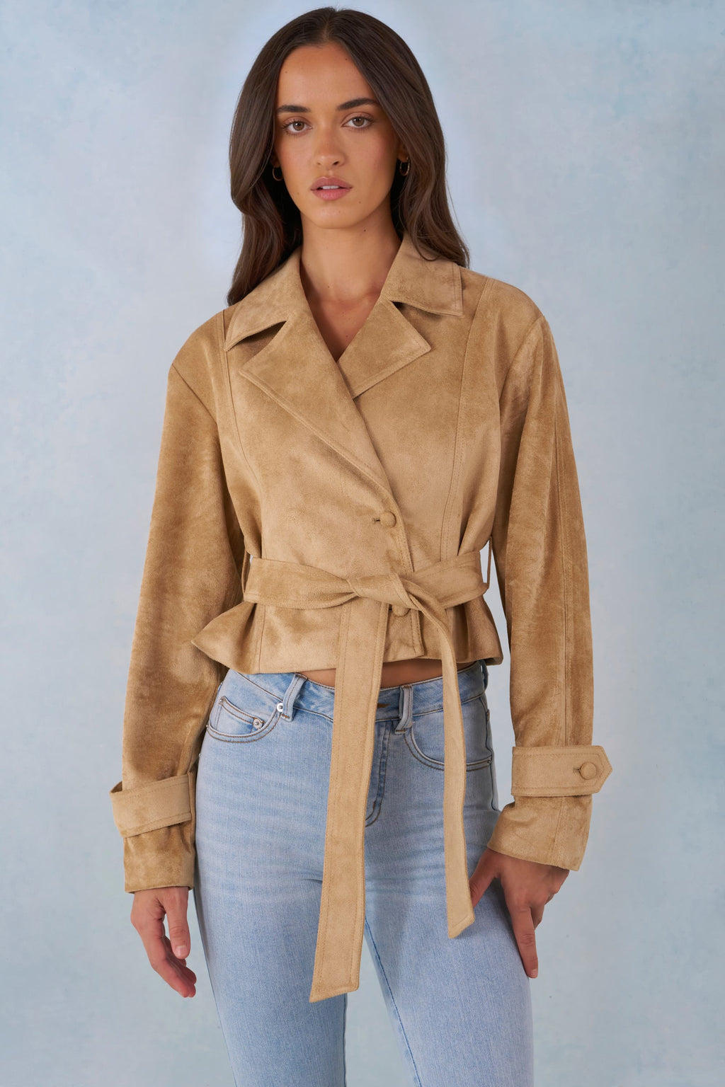 Chic Faux Suede Cropped Belted Jacket in Tan