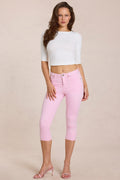 Chic Mid-Rise Capri Jeans in Blossom Pink