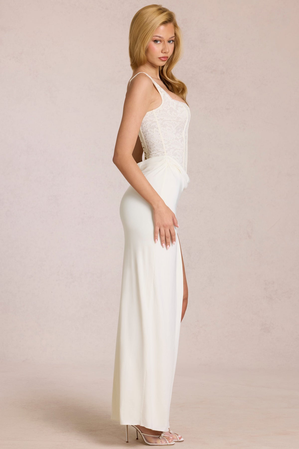 Chic Lace Corset Maxi Dress in Pearl