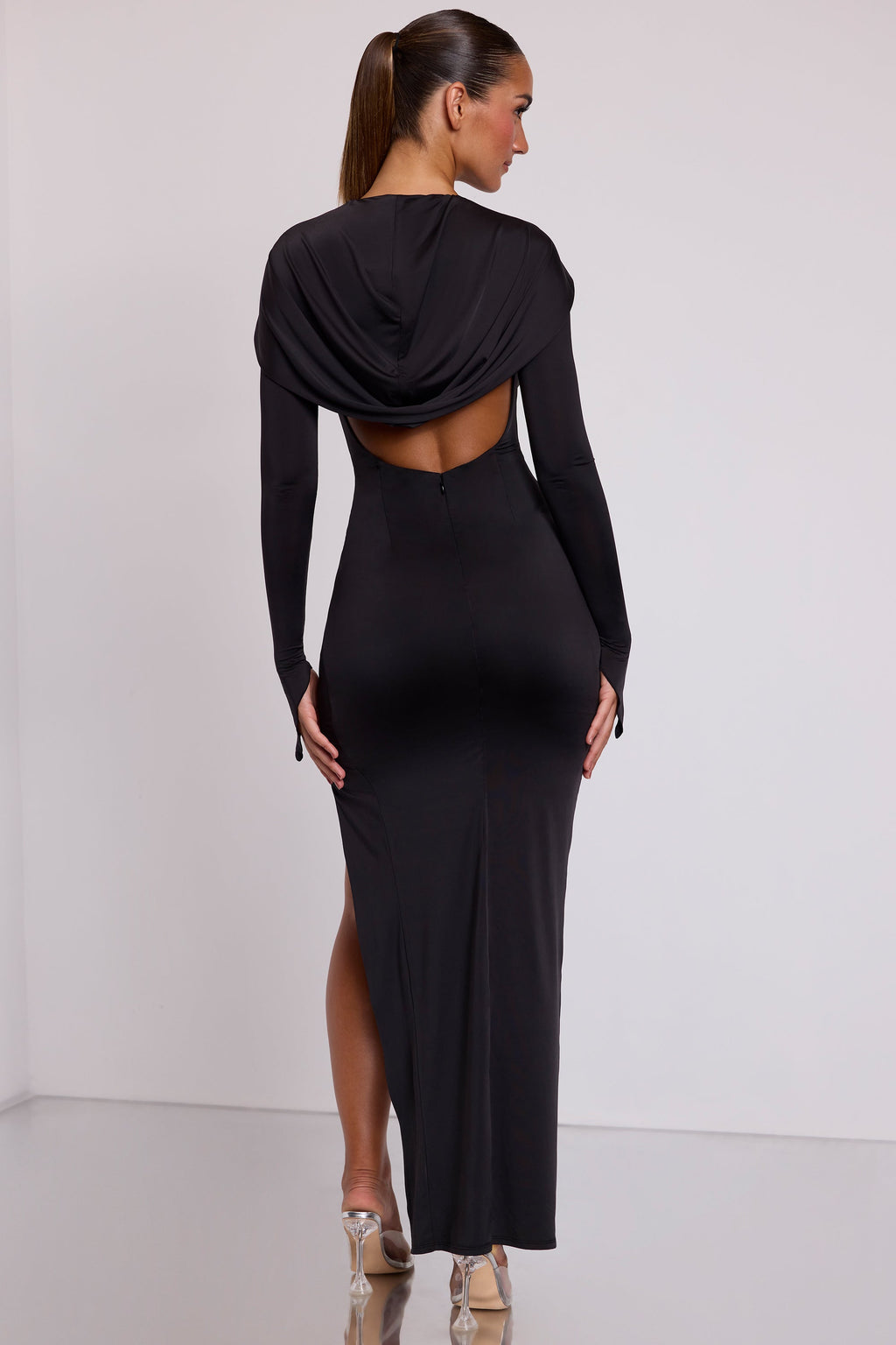 Chic Hooded Long Sleeve Maxi Dress in Black