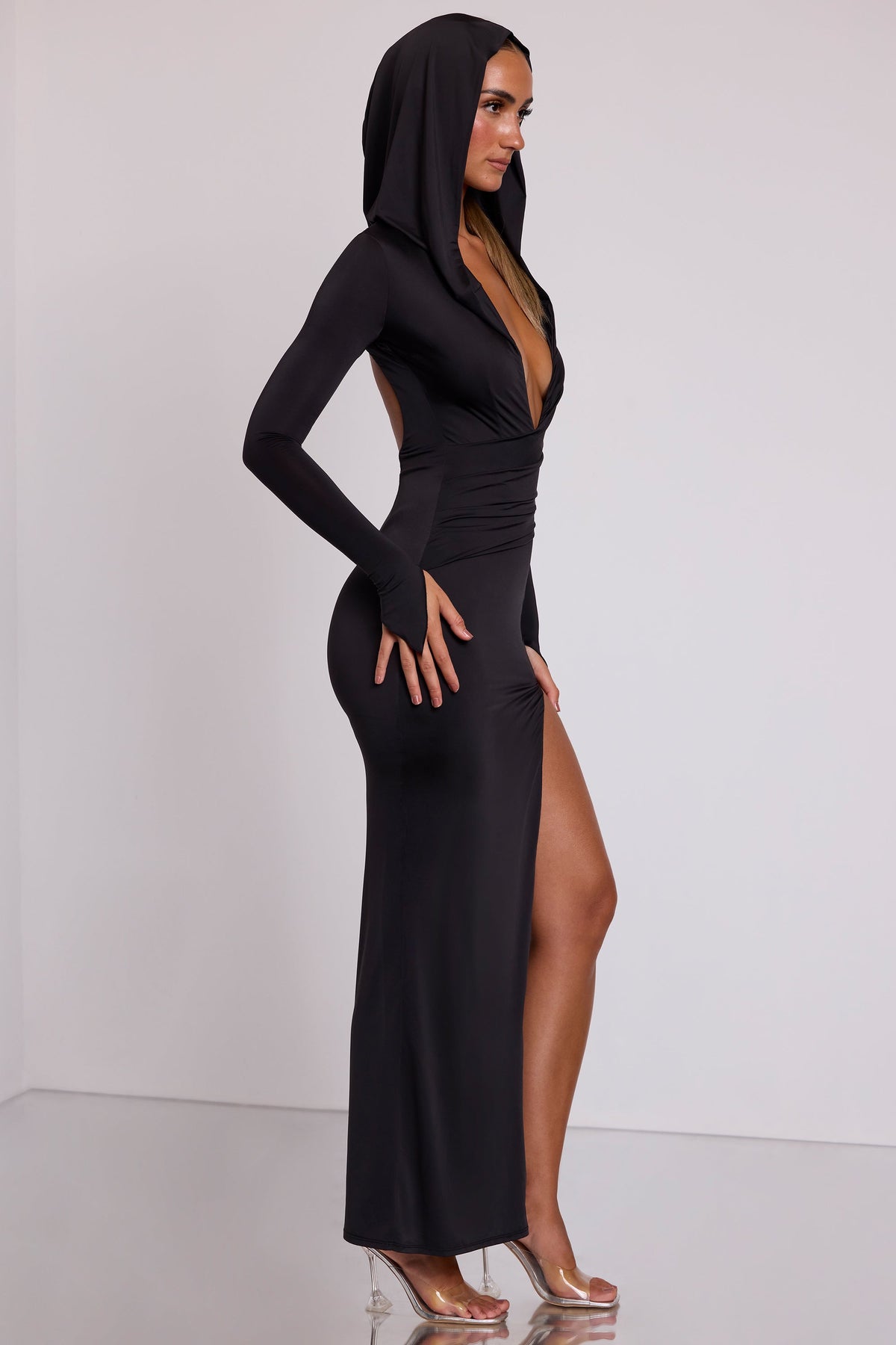 Chic Hooded Long Sleeve Maxi Dress in Black