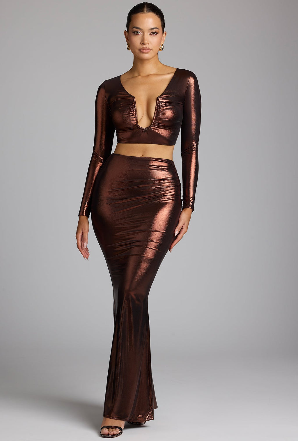 Chic Plunge Neck Metallic Jersey Crop Top in Copper Bronze