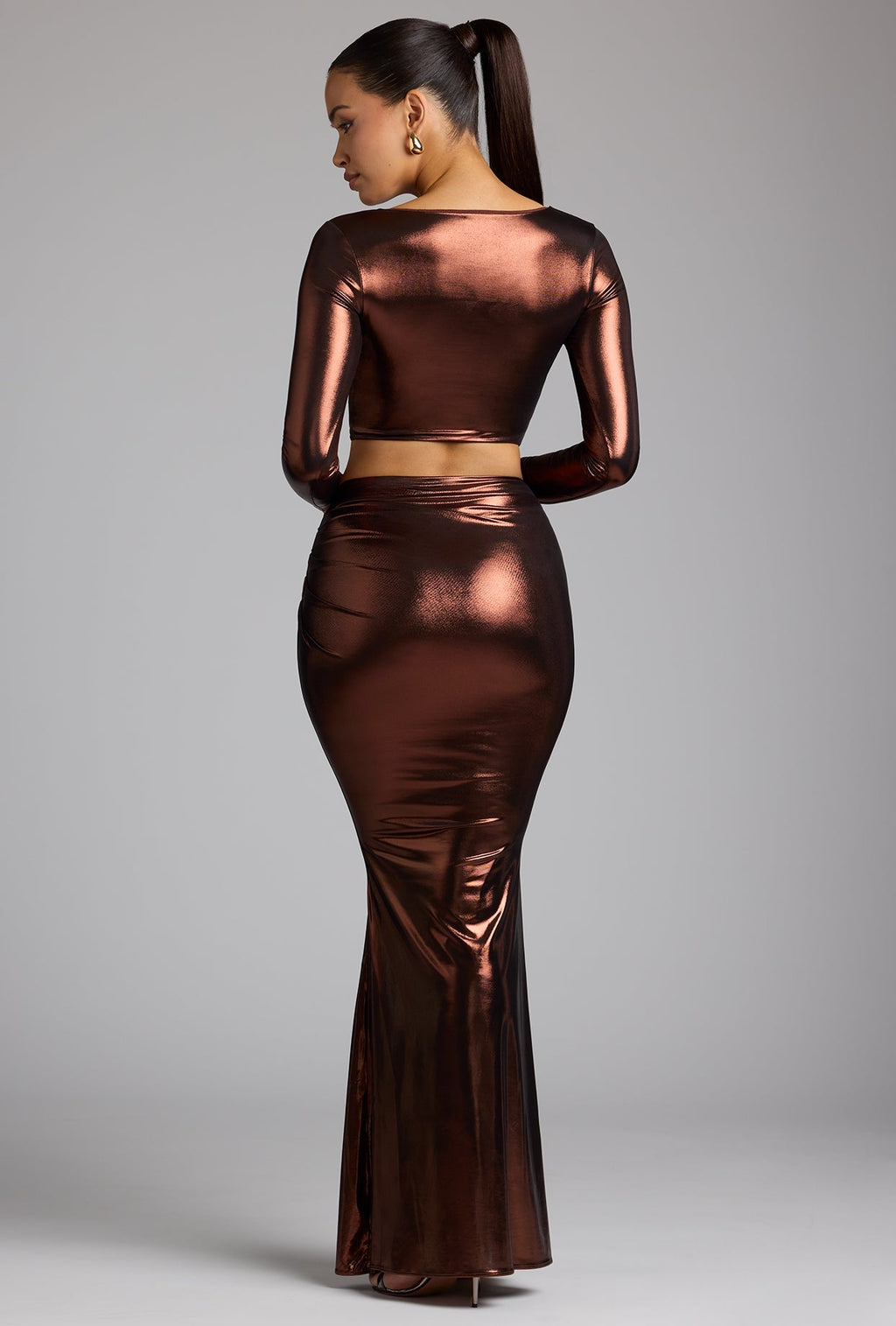 Chic Plunge Neck Metallic Jersey Crop Top in Copper Bronze