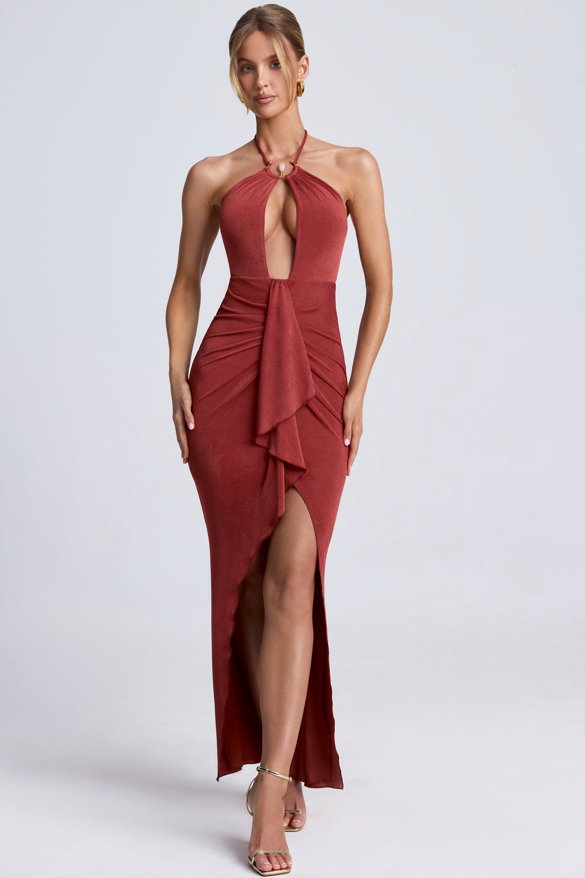 Chic Hardware Detail Cut-Out Halterneck Maxi Dress in Sienna