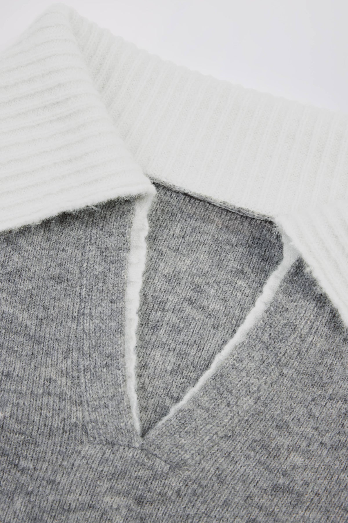 Chic Soft Knit Layered Collar Cropped Jumper in Grey