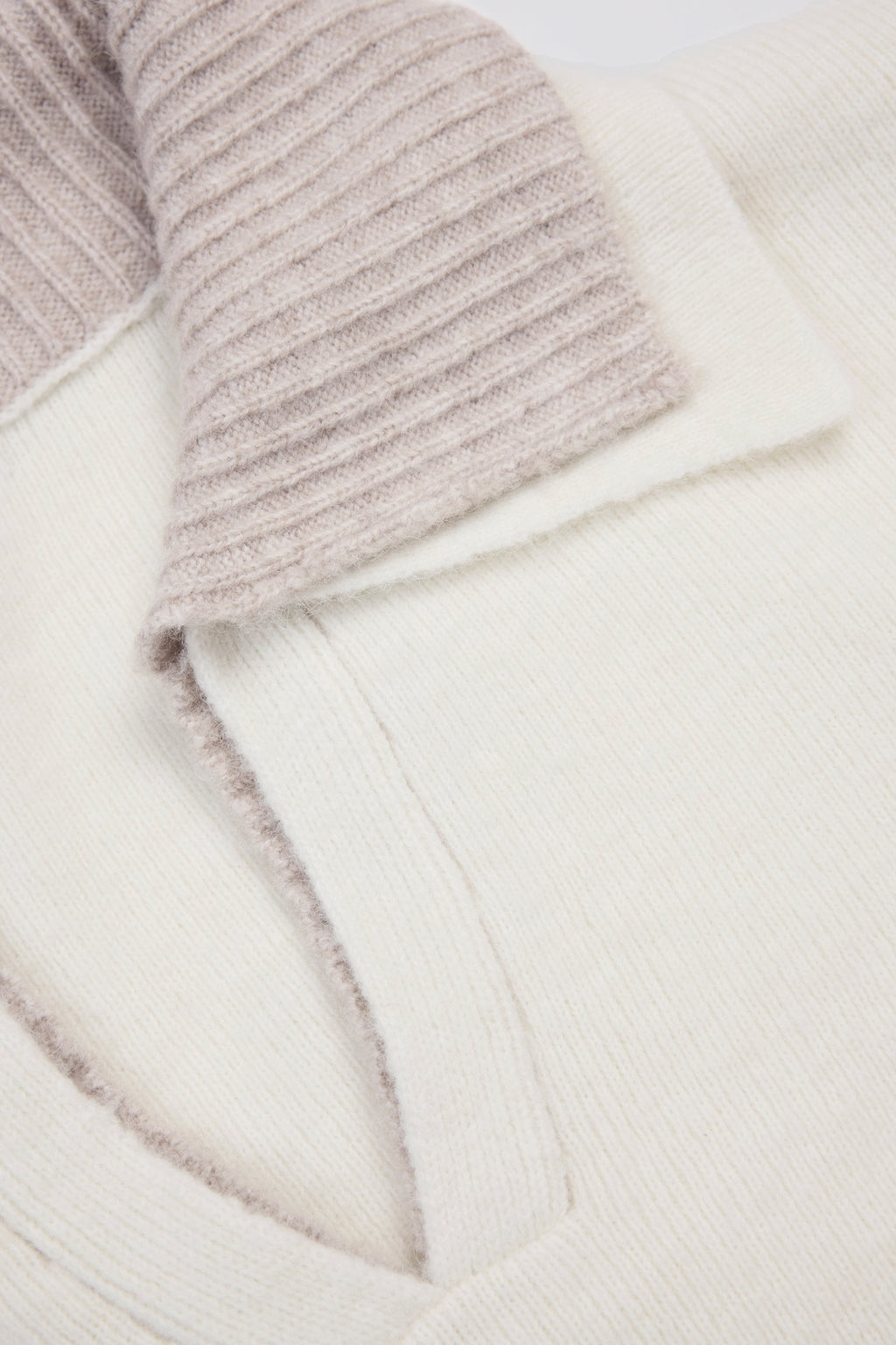Chic Soft Knit Layered Collar Cropped Jumper in Ivory