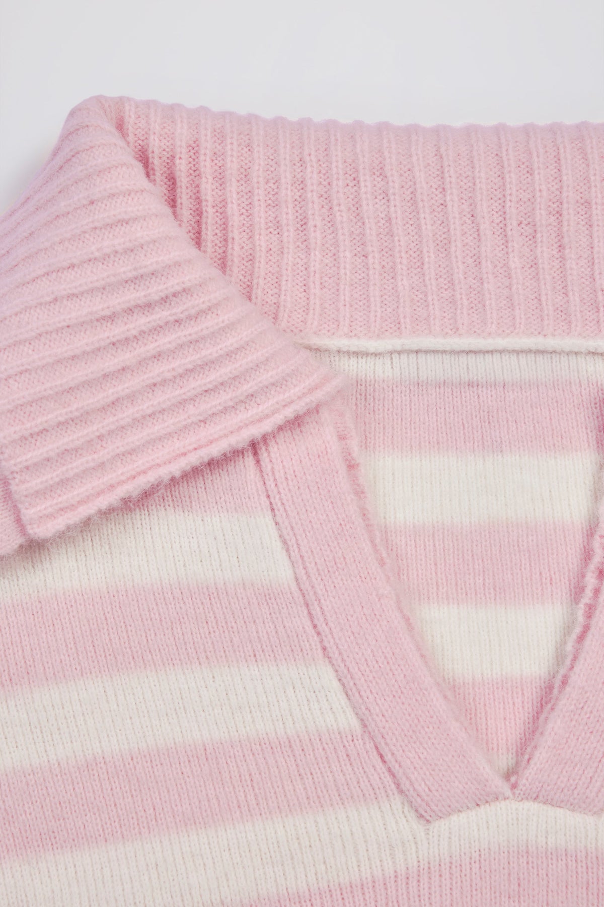 Chic Soft Knit Layered Collar Cropped Jumper in Pink Stripe