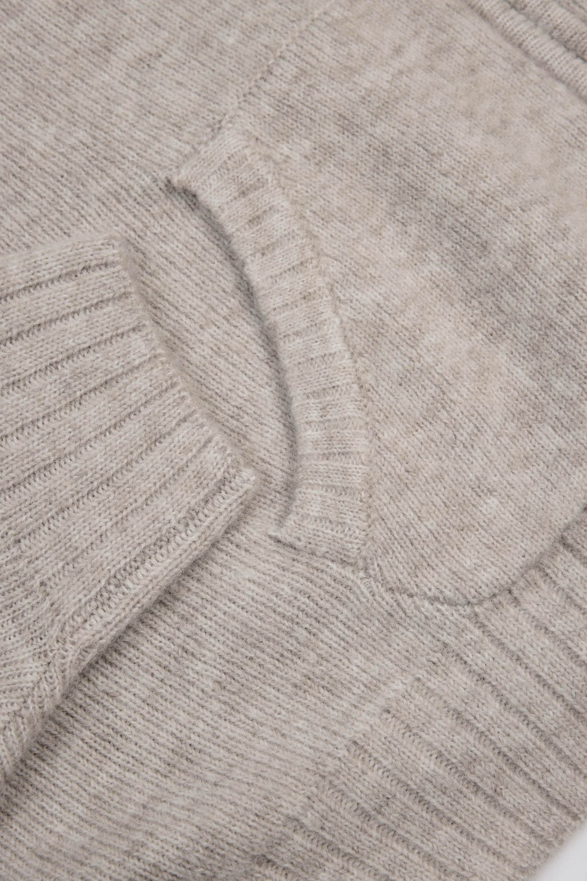 Chic Soft Knit Zip-Up Cropped Hoodie in Beige