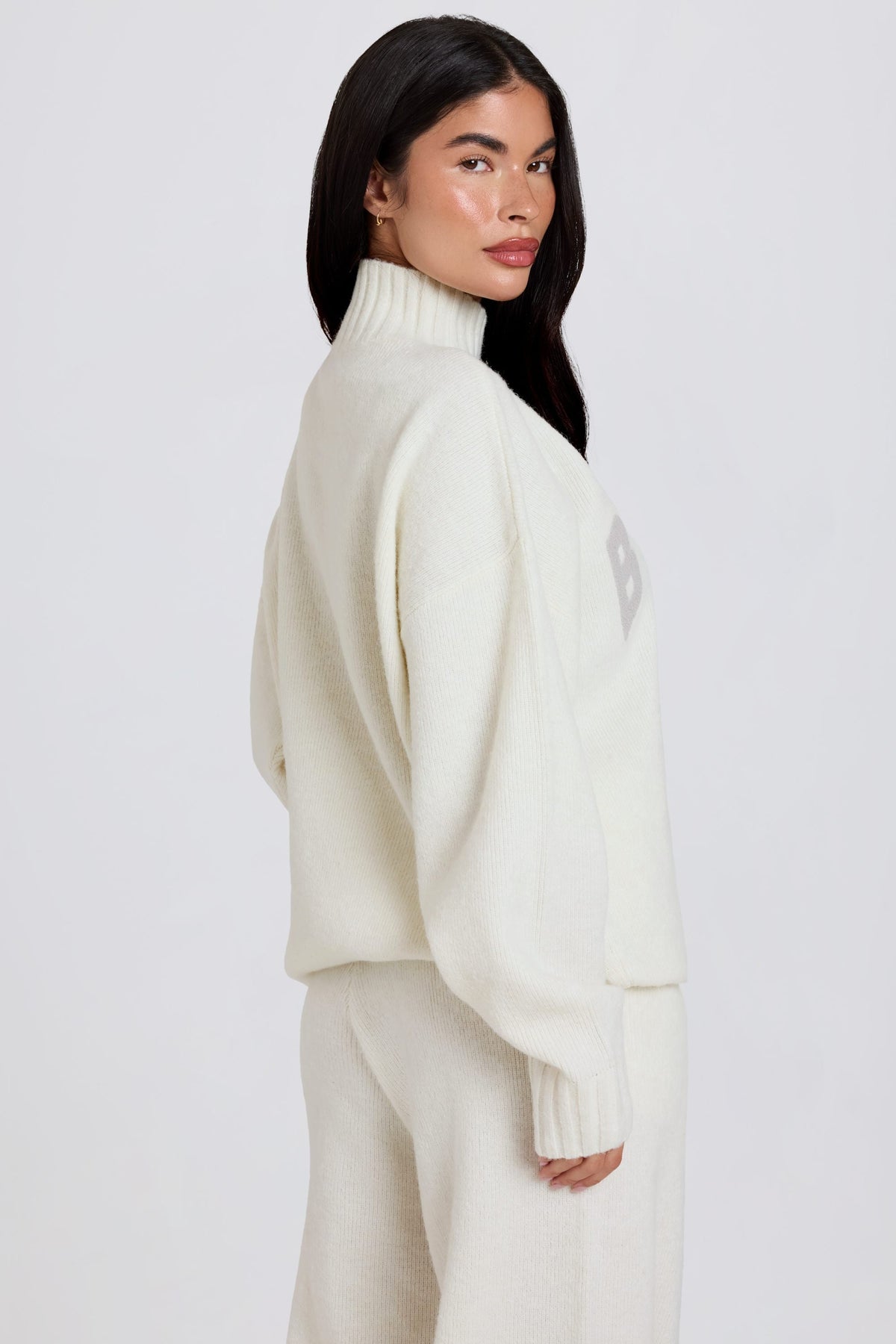 Chic Soft Knit Oversized Jumper in Coconut