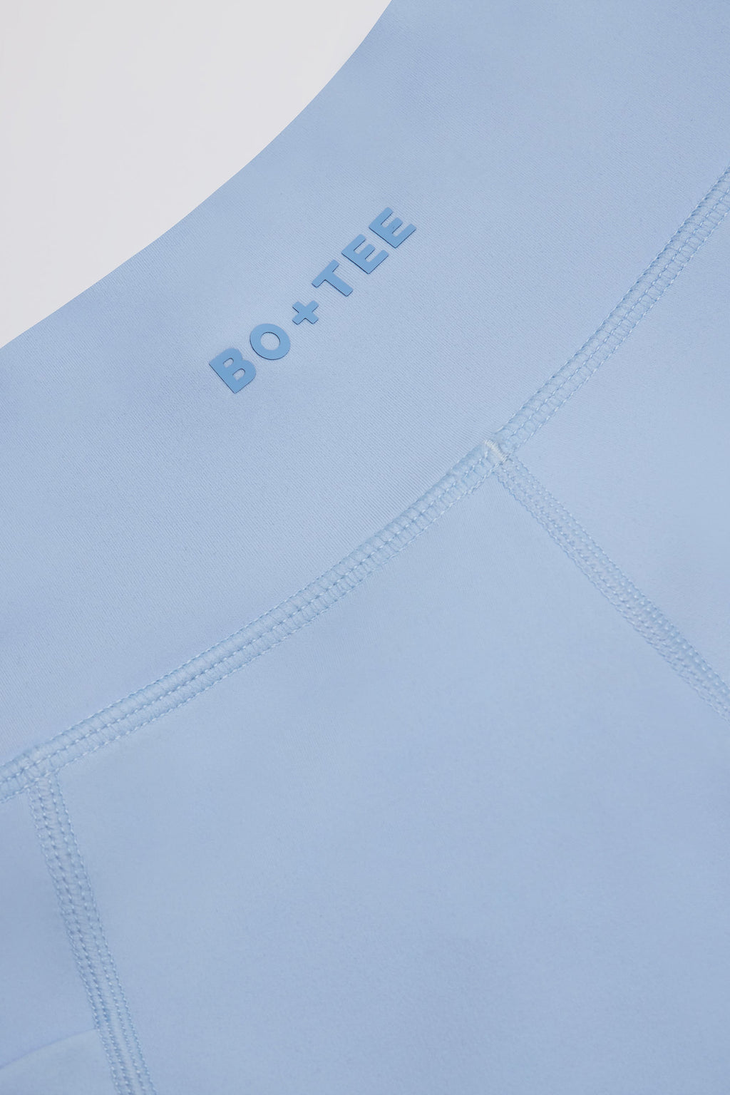 Chic Soft Active Pocket V-Waist Mini Shorts in Sky