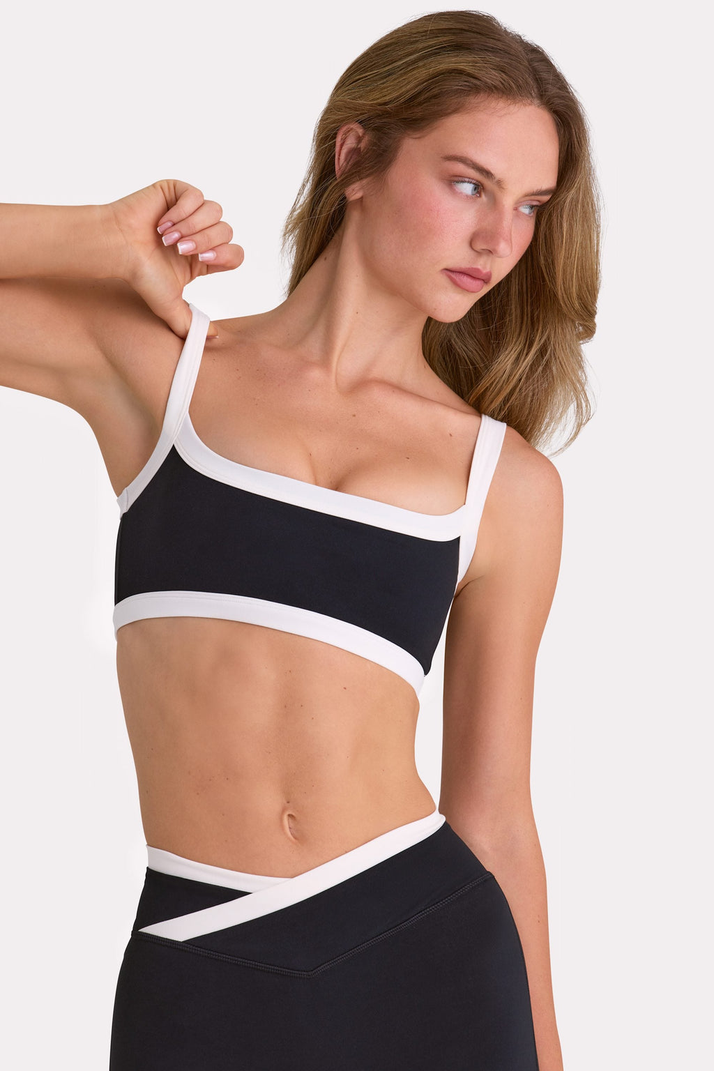 Chic Soft Active Sports Bra in Black