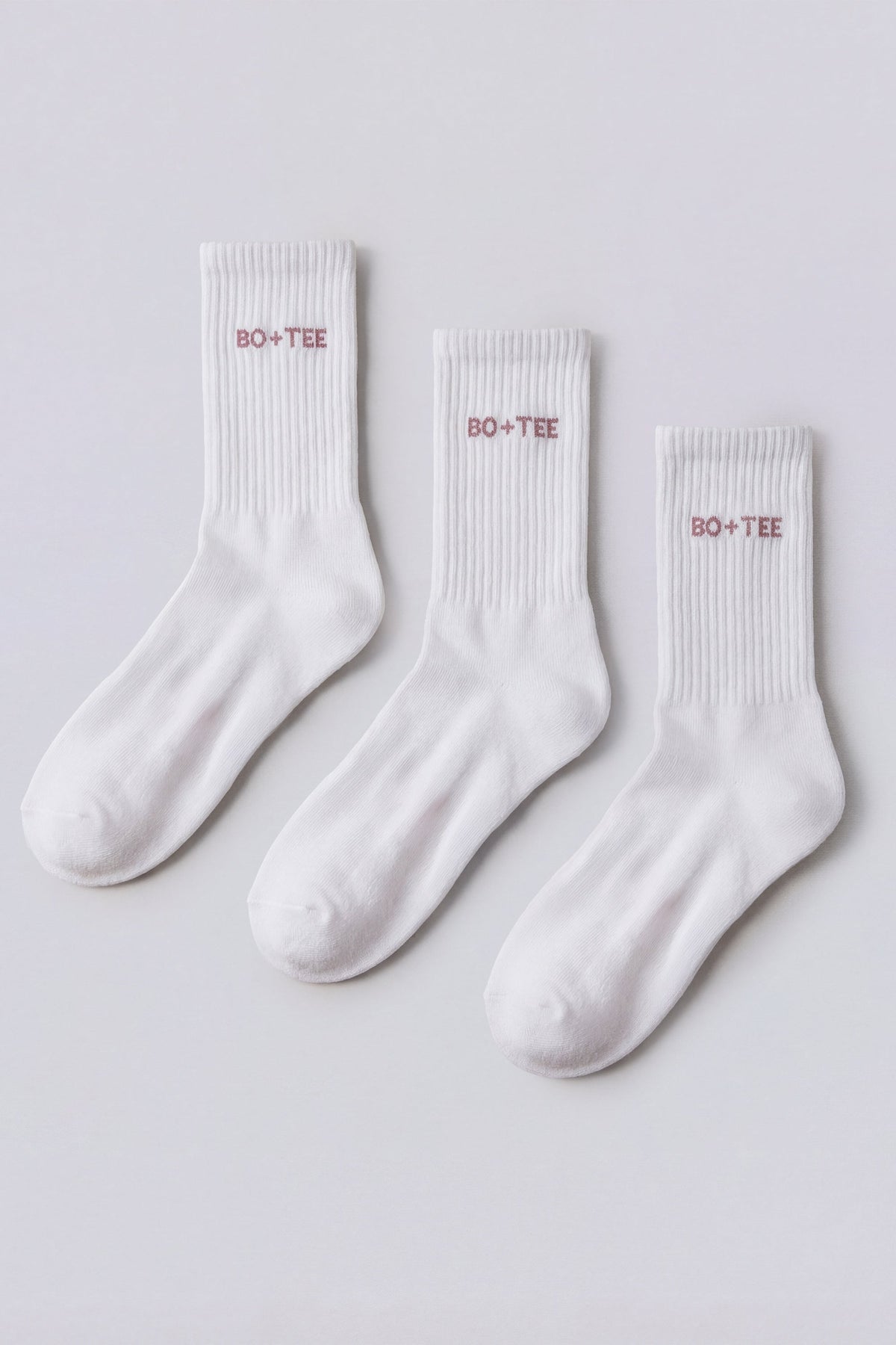 Chic Ribbed Half-Crew 3-Pack Socks in White Pink
