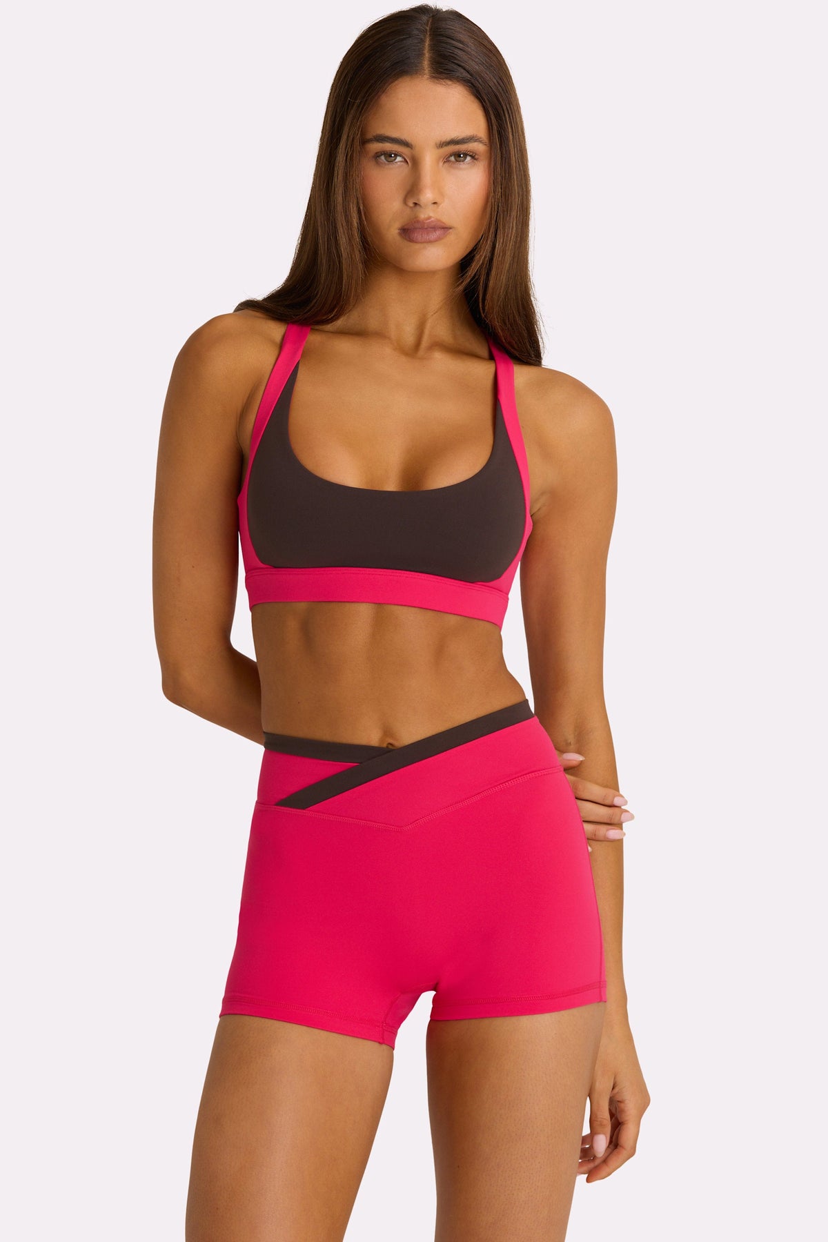 Chic Soft Active High-Impact Sports Bra in Hot Pink