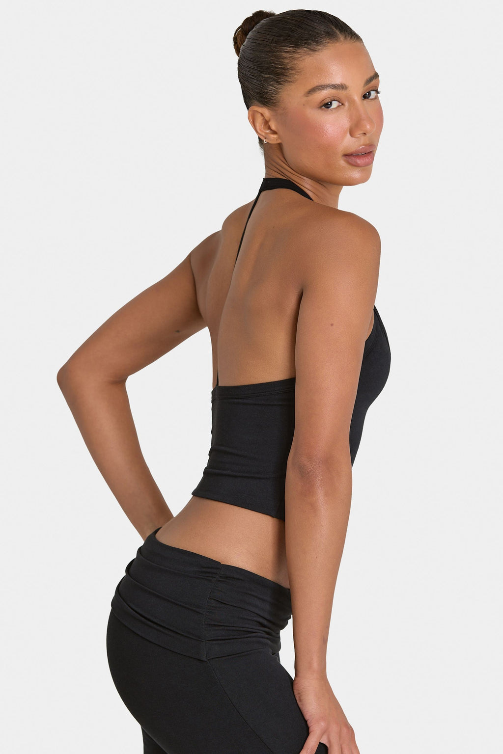 Chic ButterCloud Crop Tank Top in Black