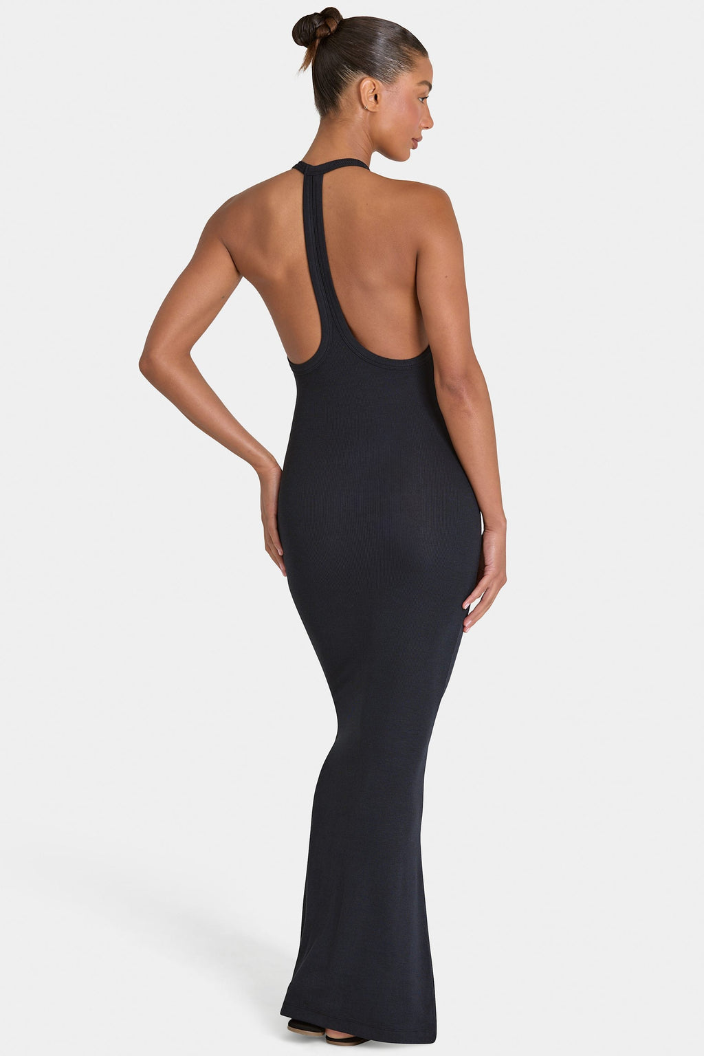 Chic ButterCloud Maxi Dress in Black