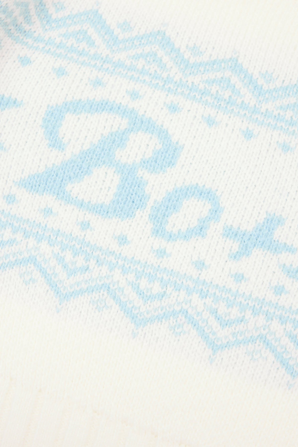 Chic Jacquard-Knit Cropped Jumper in Ivory