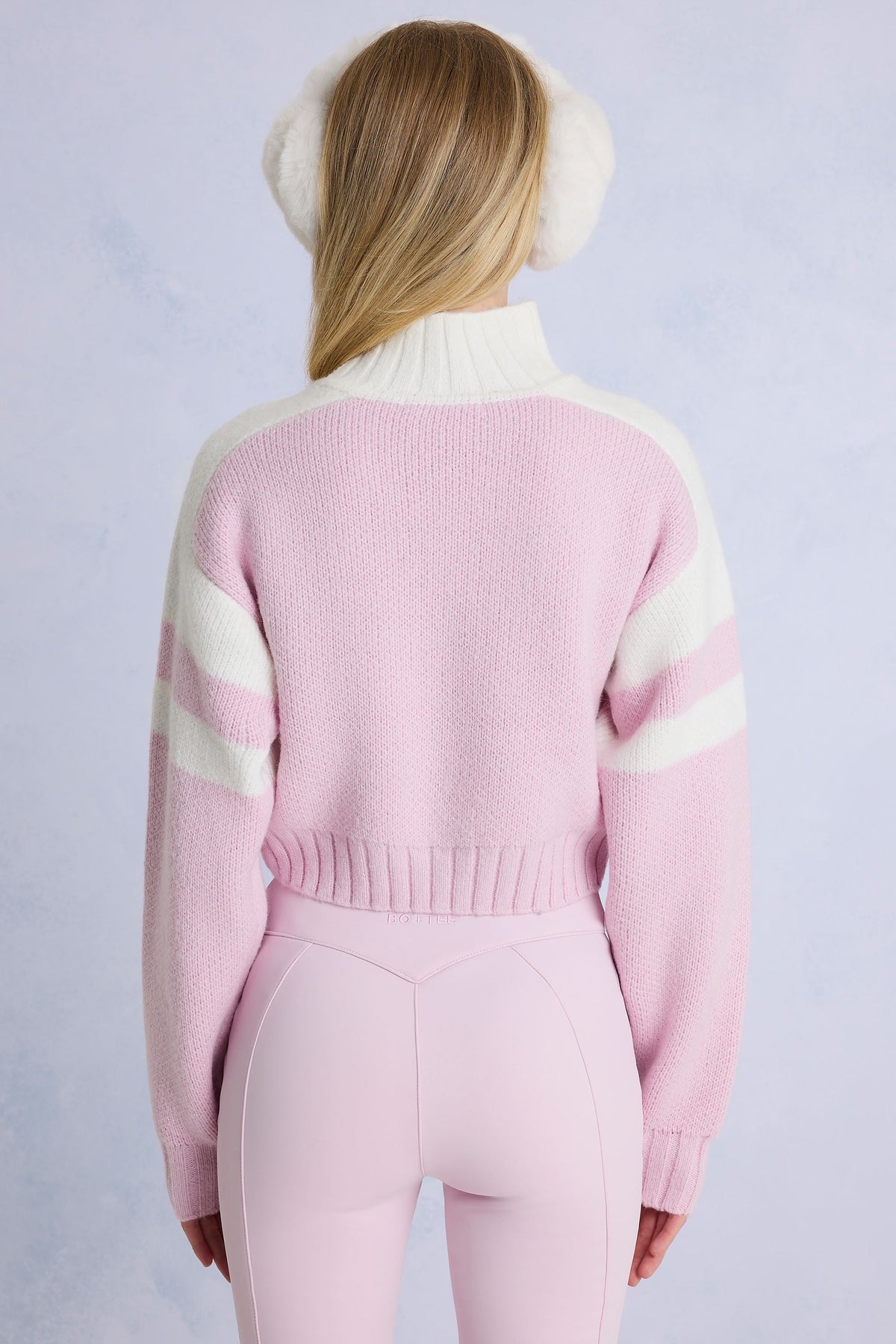 Chic Knit Logo Cropped Jumper in Powder Pink