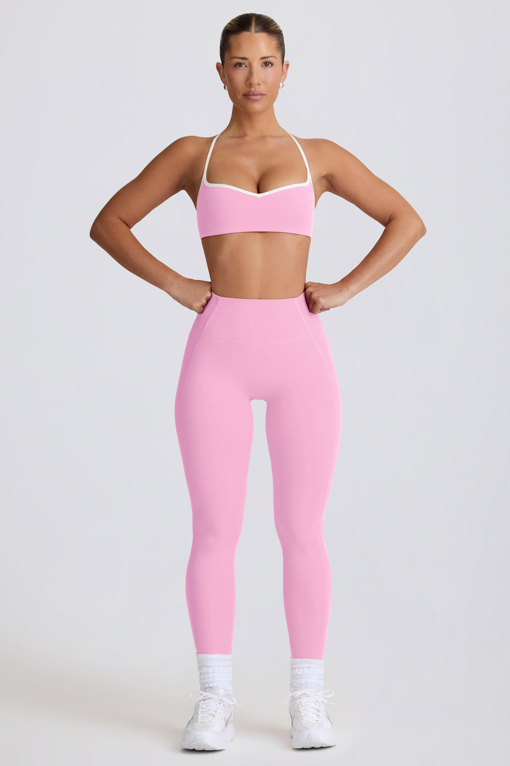 Chic Soft Active Mid-Rise Leggings in Baby Pink