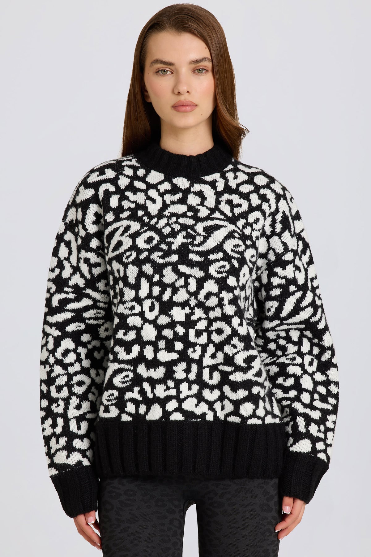 Chic Jacquard-Knit Oversized Jumper in Black