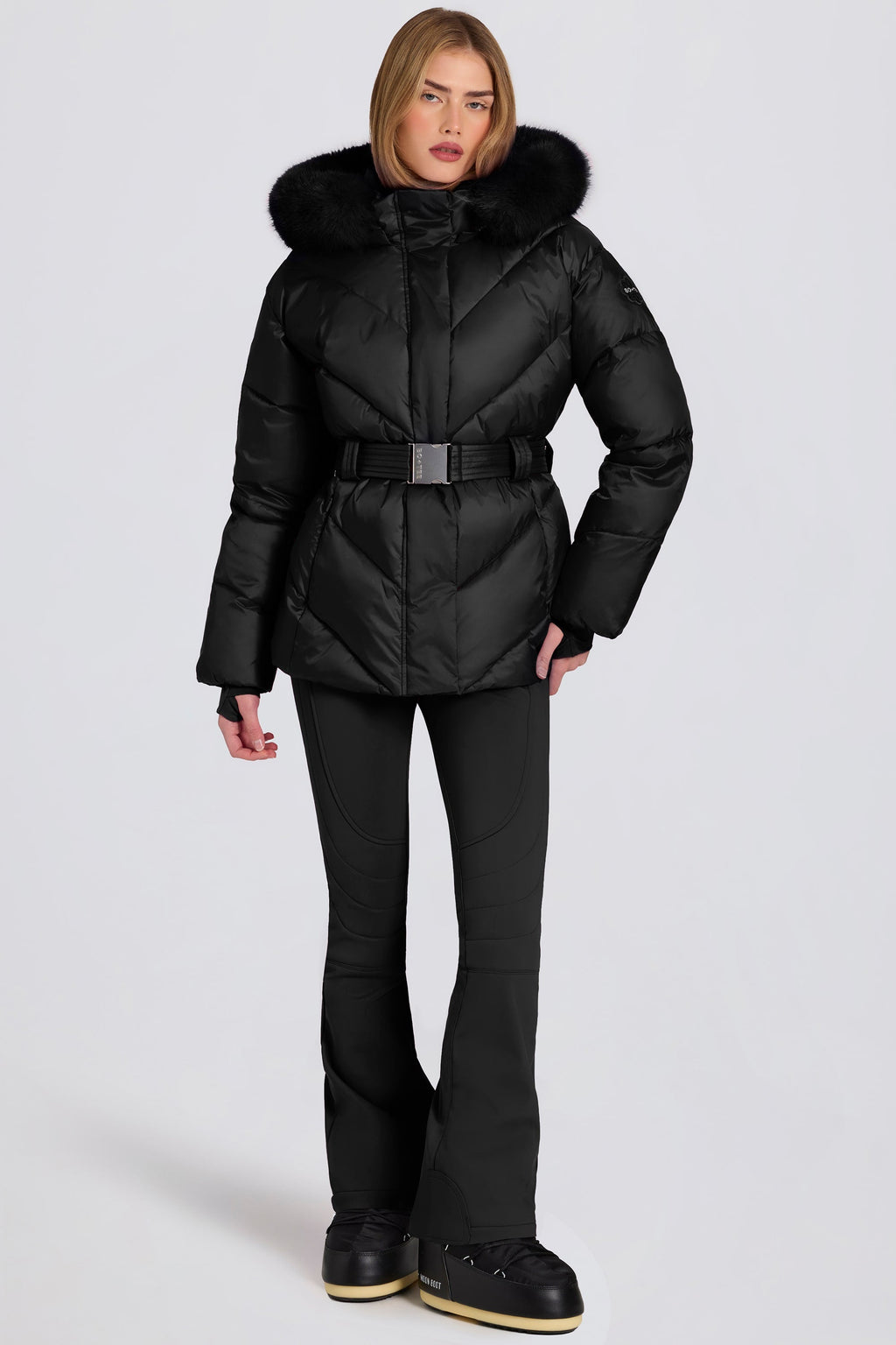 Chic Waterproof Faux-Fur Hood Ski Jacket in Black