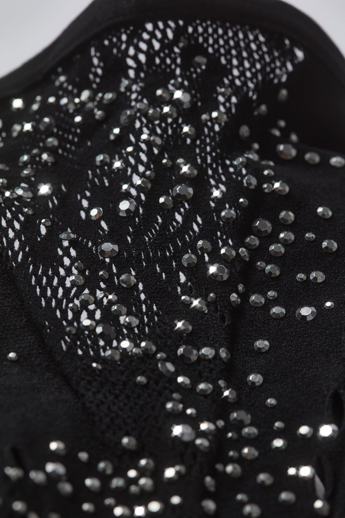 Chic Embellished Mid-Rise Mini Skirt in Black