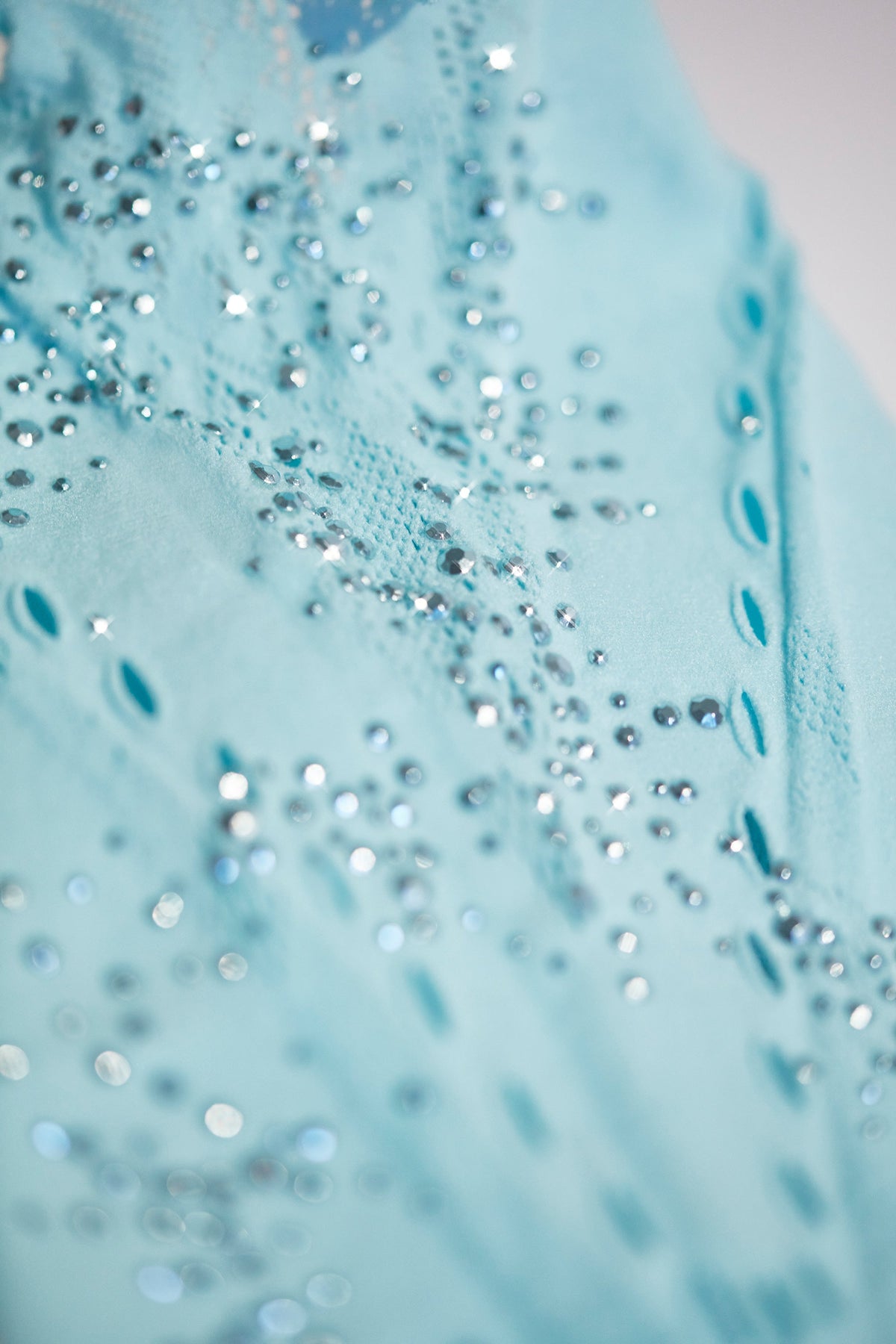 Chic Petite Embellished Mid-Rise Flared Trousers in Ice Blue
