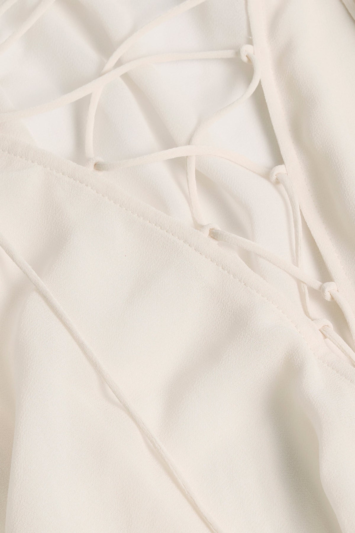 Chic Lace-Up Balloon-Sleeve Mini Dress in Ivory