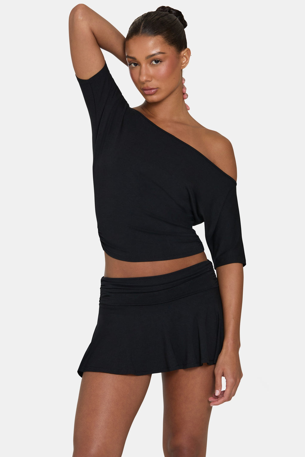 Chic ButterCloud Slouchy Off-Shoulder Top in Black