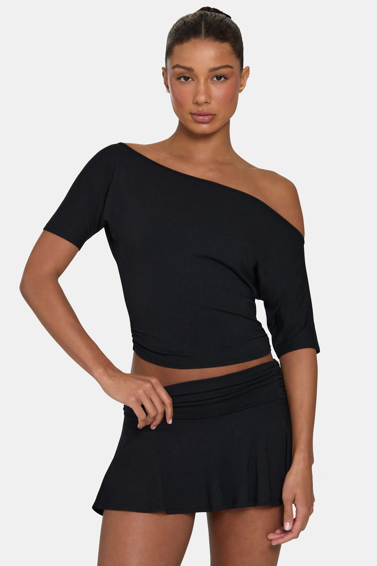 Chic ButterCloud Slouchy Off-Shoulder Top in Black