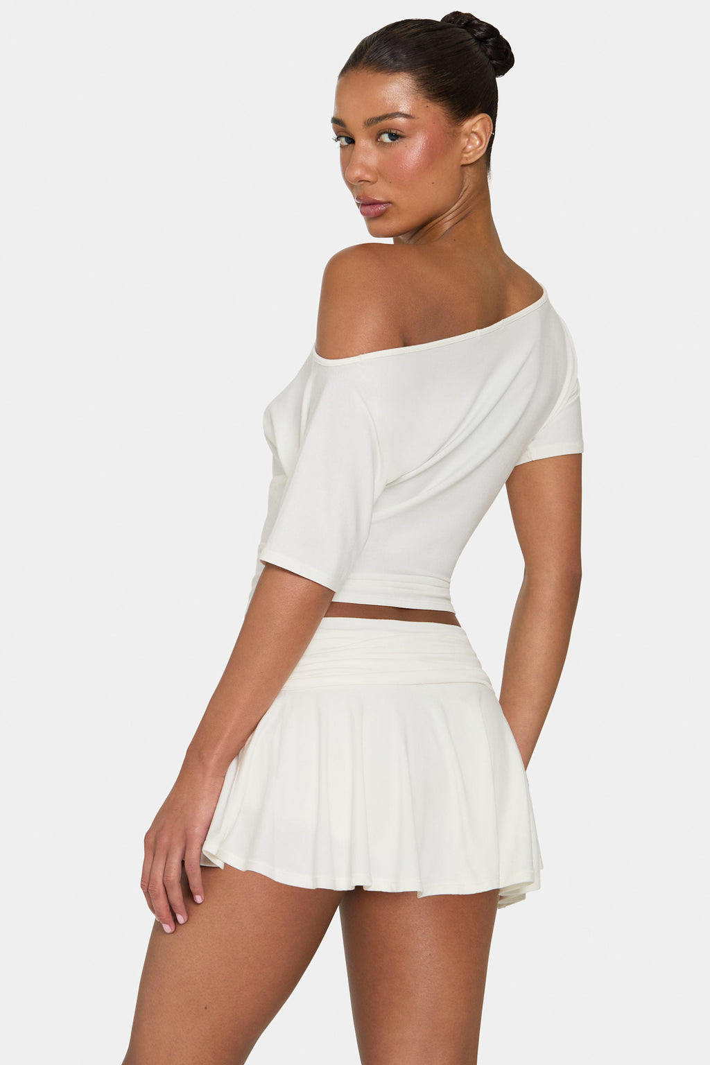 Chic ButterCloud Slouchy Off-Shoulder Top in Coconut