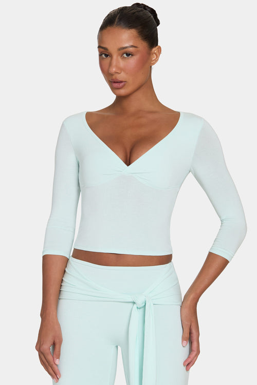 Chic ButterCloud 34 Sleeve Top in Peppermint