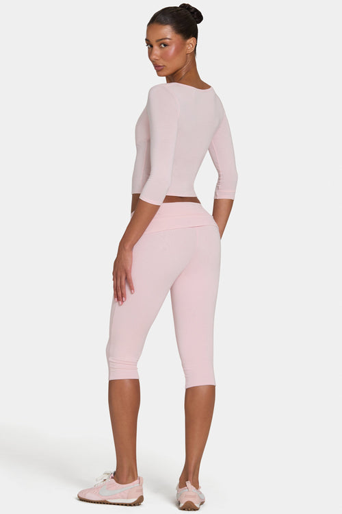Chic ButterCloud Capri Leggings in Blush
