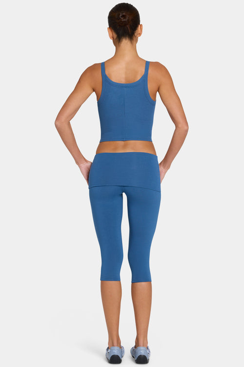 Chic ButterCloud Capri Leggings in Marine