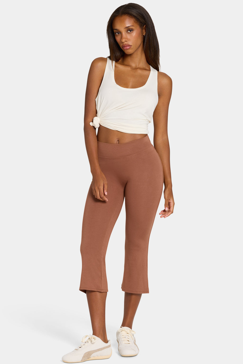 Chic ButterCloud Flared Capri Leggings in Cocoa