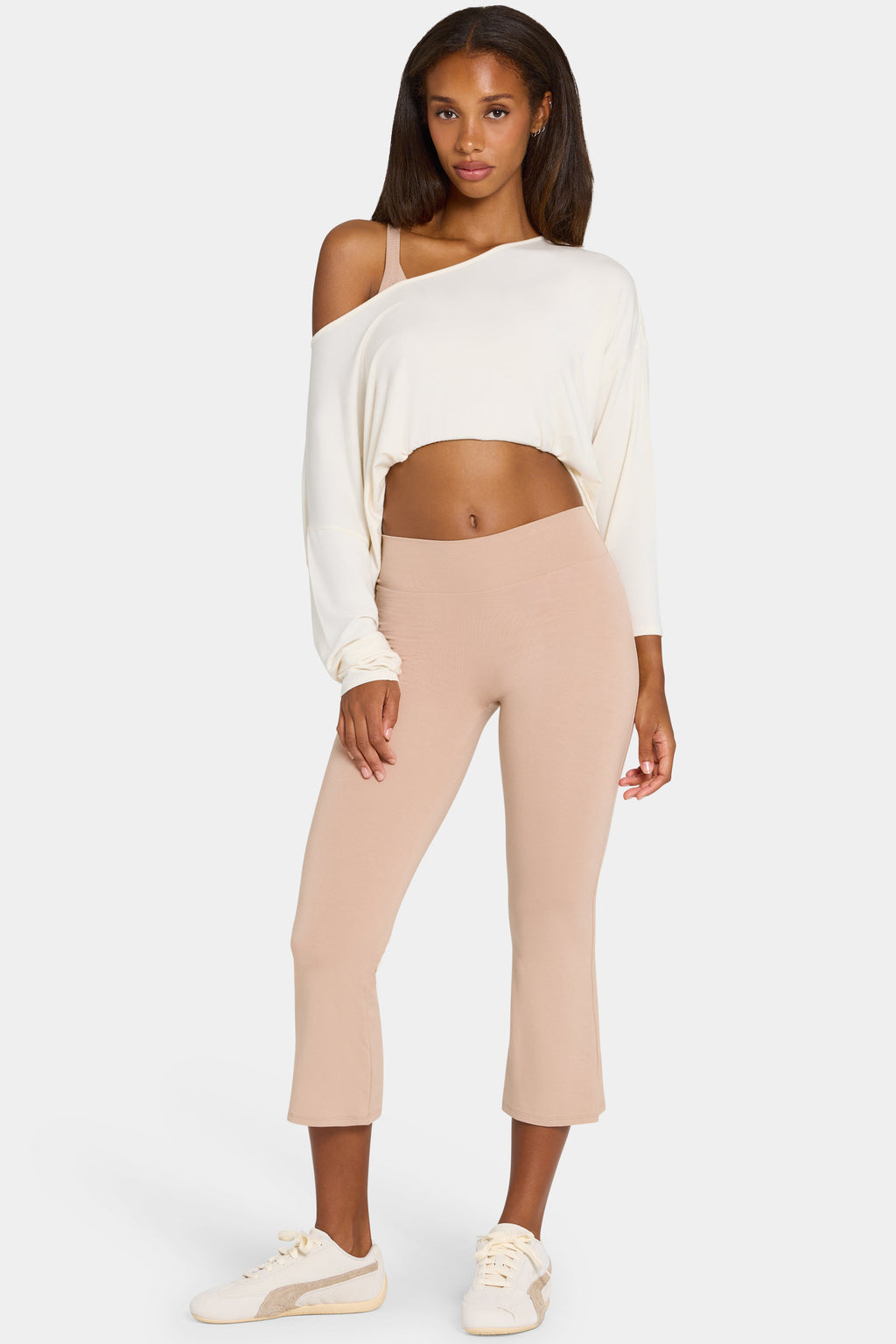 Chic ButterCloud Flared Capri Leggings in Oatmeal